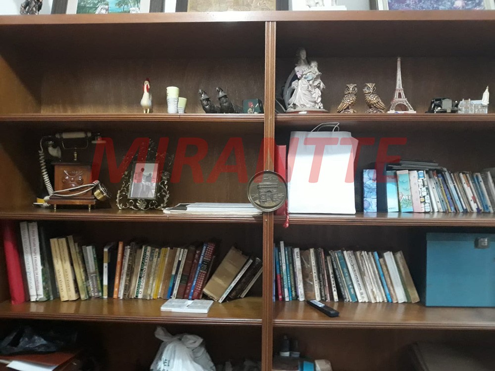Sobrado de 840m² com 6 quartos em Jardim São Bento