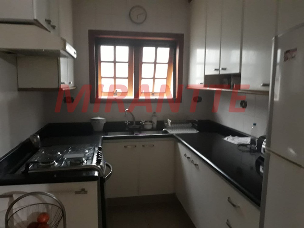 Sobrado de 840m² com 6 quartos em Jardim São Bento