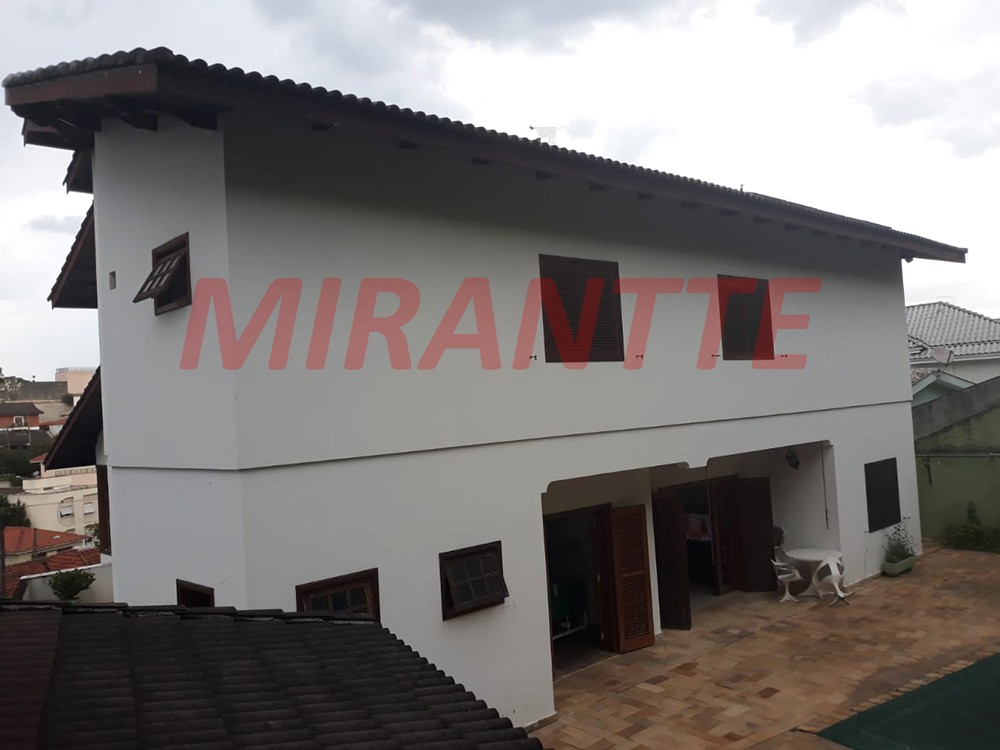 Sobrado de 840m² com 6 quartos em Jardim São Bento