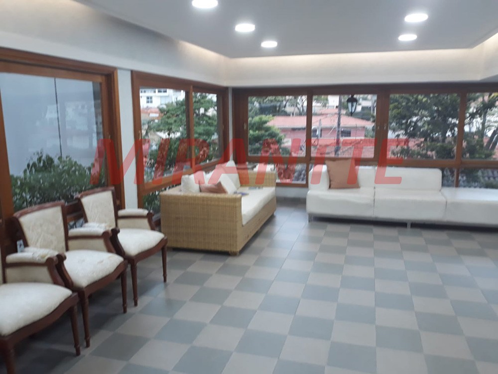 Sobrado de 840m² com 6 quartos em Jardim São Bento