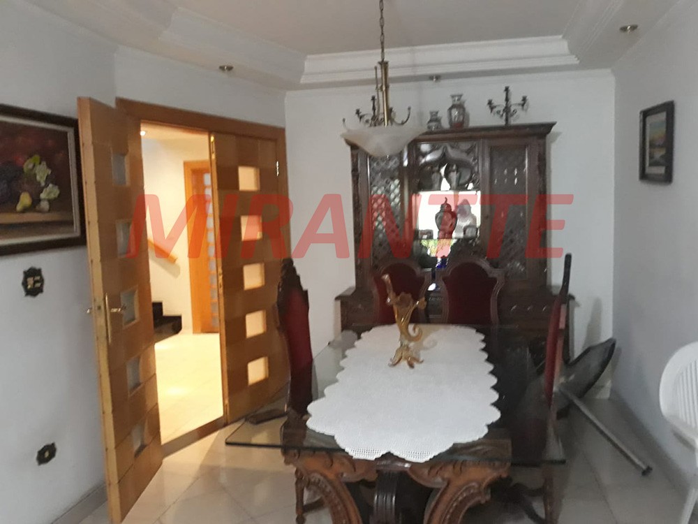 Sobrado de 840m² com 6 quartos em Jardim São Bento