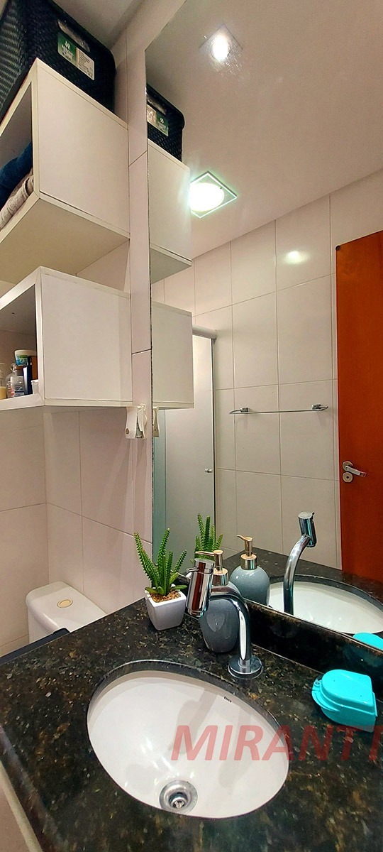 Apartamento de 62m² com 2 quartos em Vila Santos