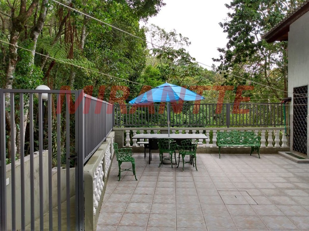 Sobrado de 545m² com 5 quartos em Serra da Cantareira