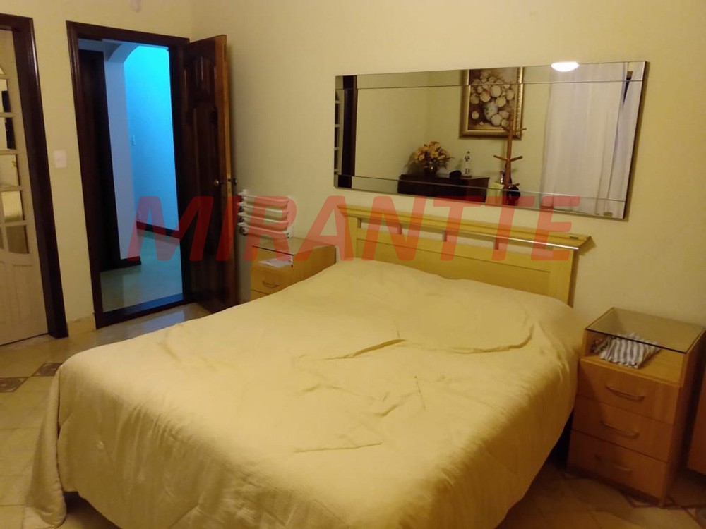 Sobrado de 545m² com 5 quartos em Serra da Cantareira