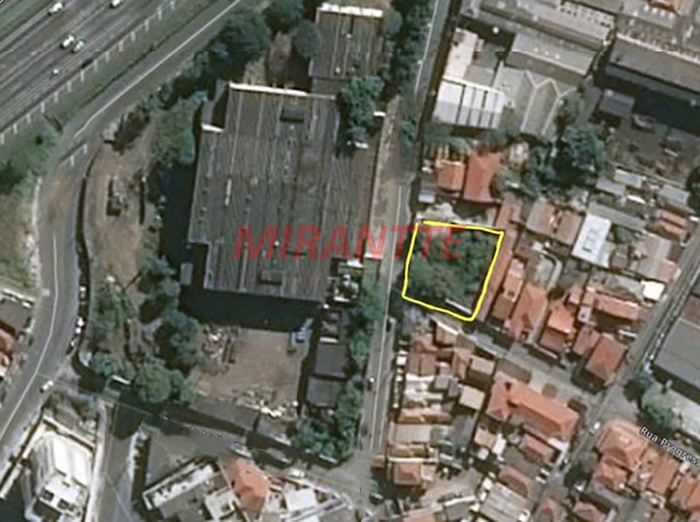 Terreno de 970m² em Ponte Grande