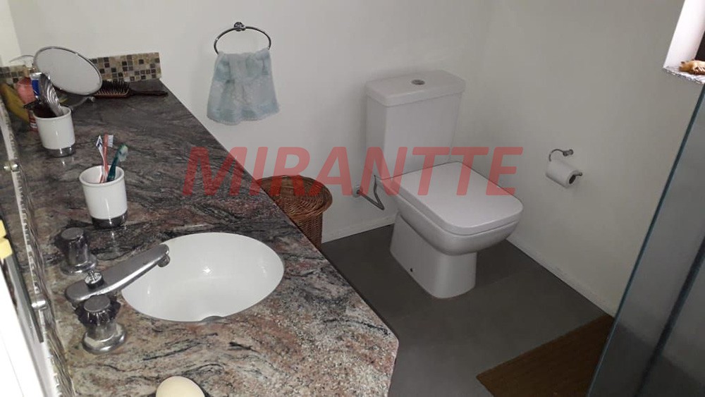 Sobrado de 326m² com 3 quartos em Jardim São Bento