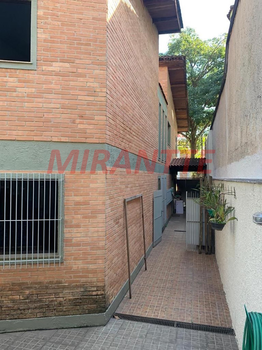 Sobrado de 326m² com 3 quartos em Jardim São Bento