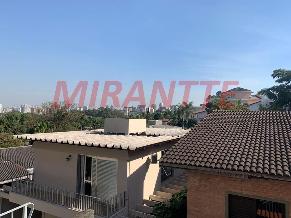 Sobrado de 326m² com 3 quartos em Jardim São Bento