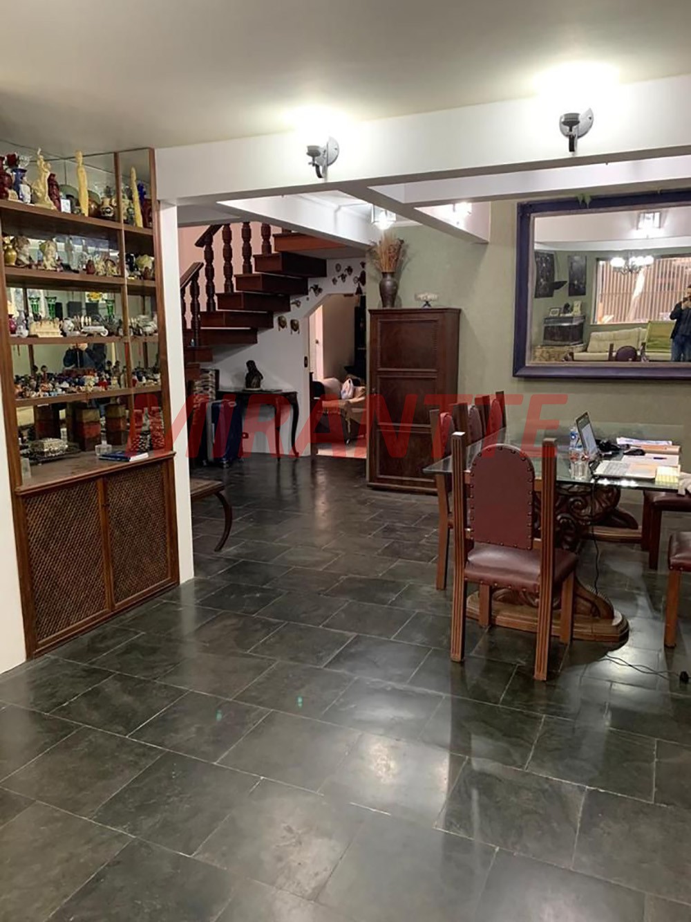 Sobrado de 326m² com 3 quartos em Jardim São Bento