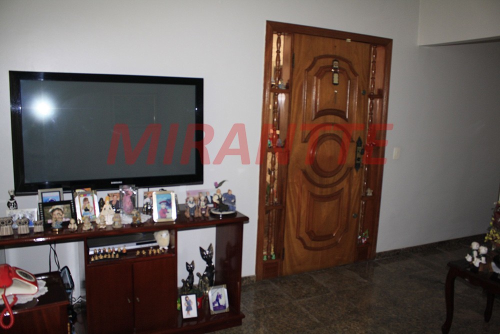 Sobrado de 400m² com 3 quartos em Casa Verde Média