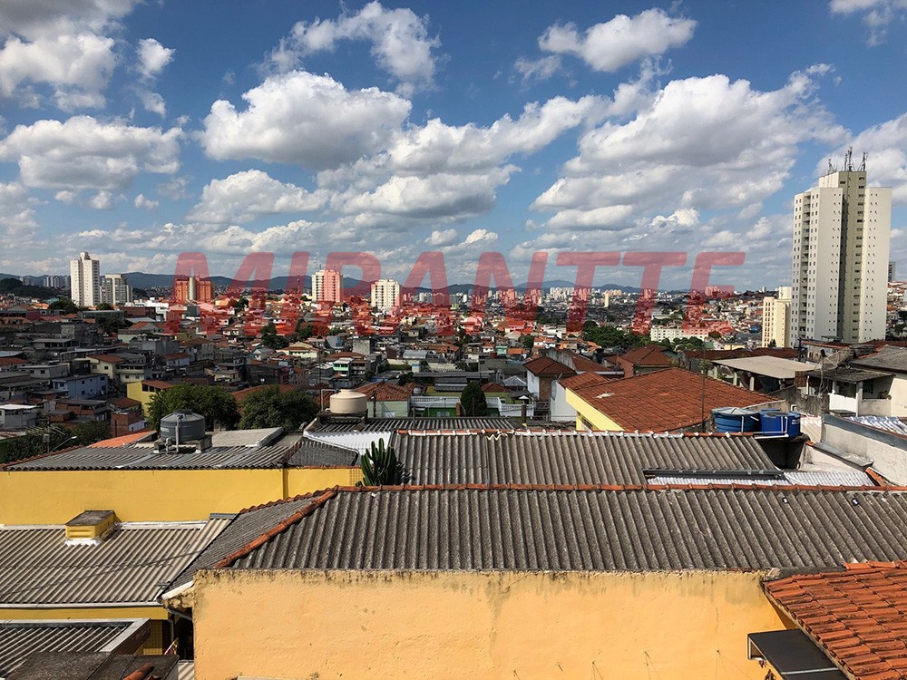 Sobrado de 182m² com 4 quartos em Vila Ede