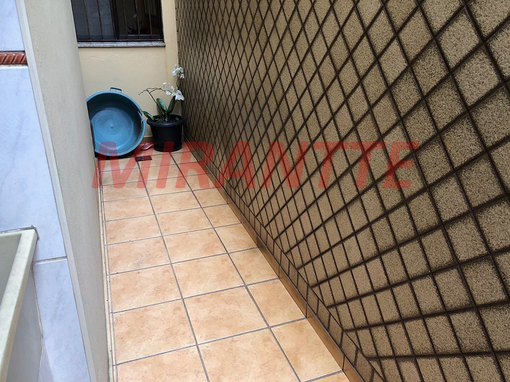 Sobrado de 182m² com 4 quartos em Vila Ede