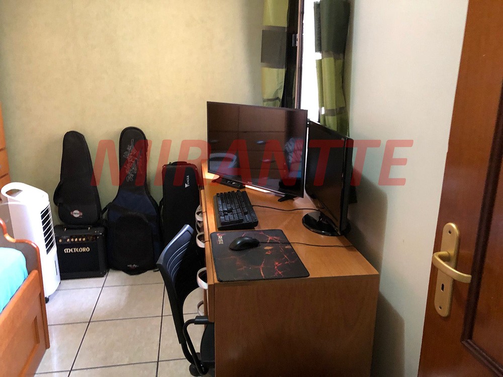Sobrado de 182m² com 4 quartos em Vila Ede