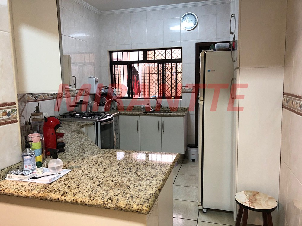 Sobrado de 182m² com 4 quartos em Vila Ede