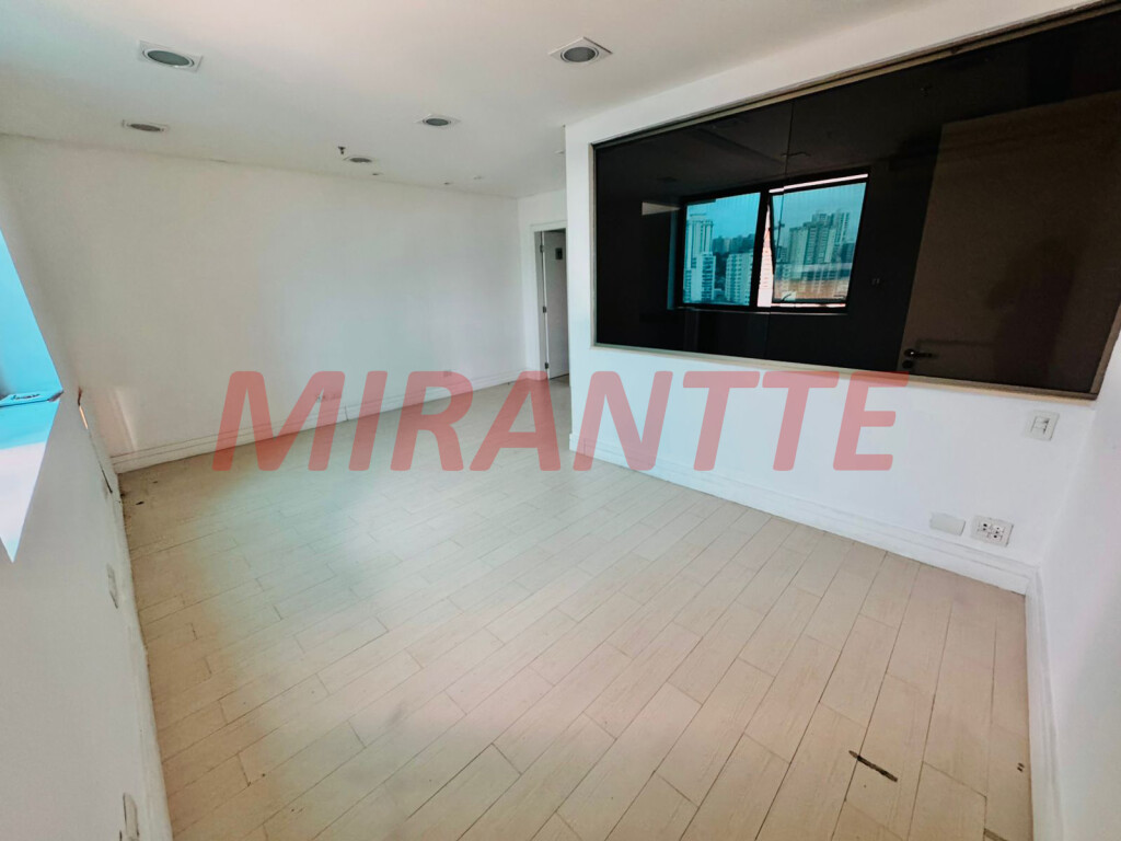 Conjunto comercial de 86m² em Santana