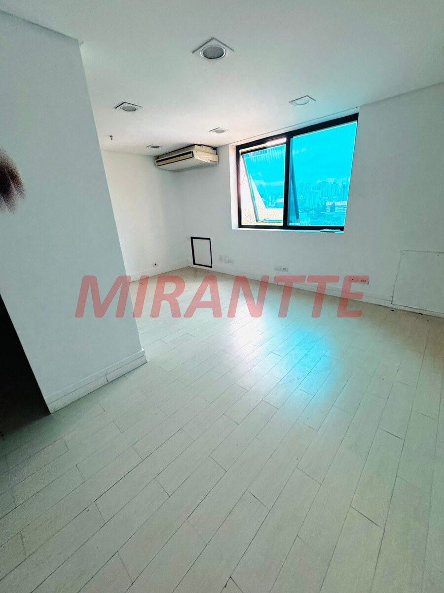 Conjunto comercial de 86m² em Santana