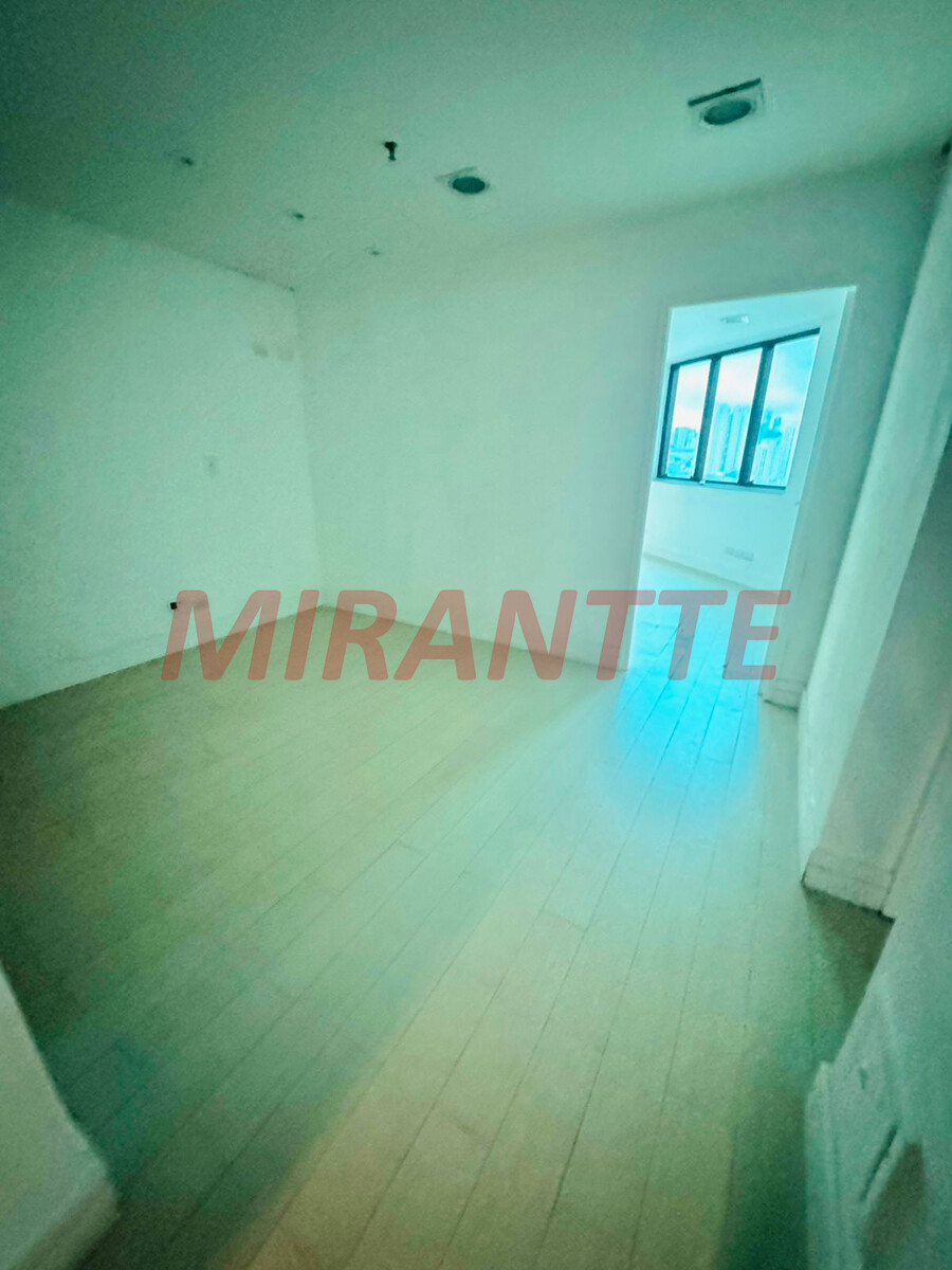 Conjunto comercial de 86m² em Santana