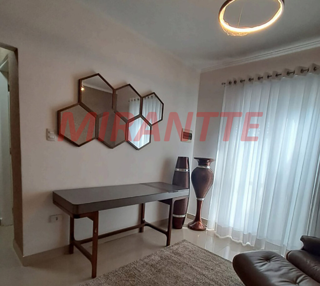 Sobrado de 332m² com 3 quartos em Vila Galvão