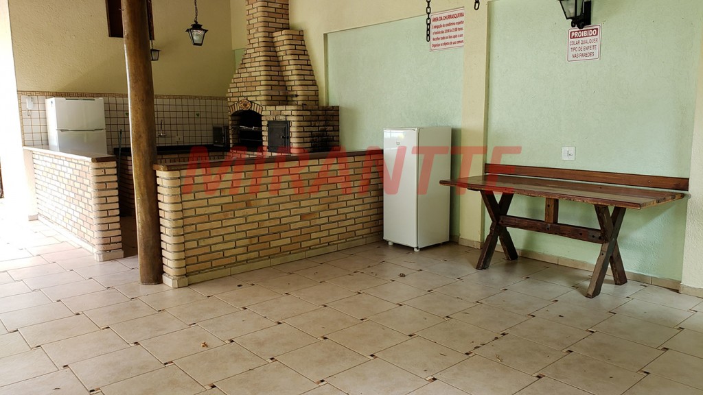 Apartamento de 65m² com 2 quartos em Santa Terezinha