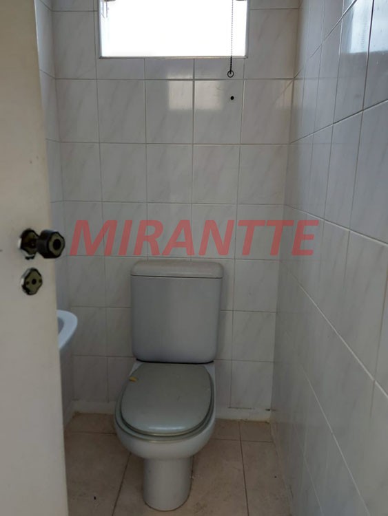 Comercial de 393m² em Água Fria