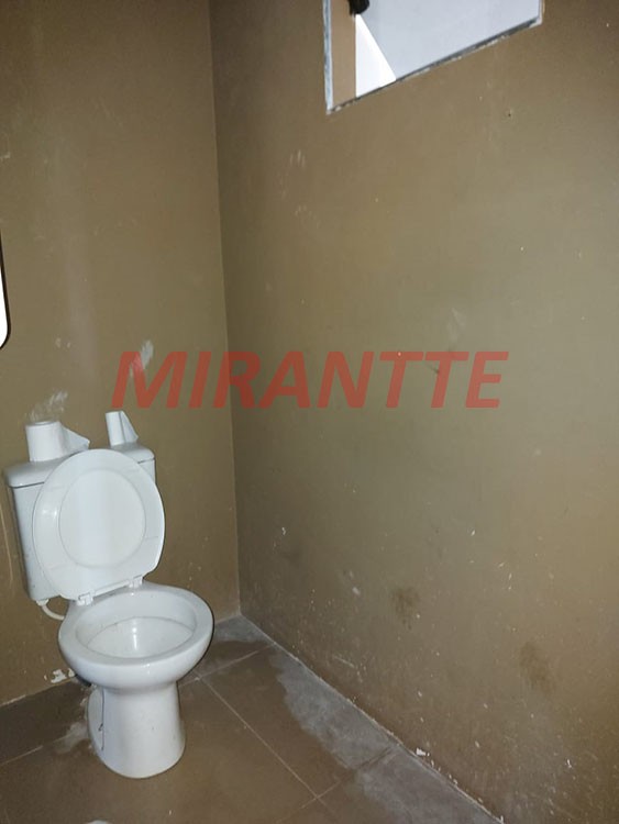 Comercial de 393m² em Água Fria