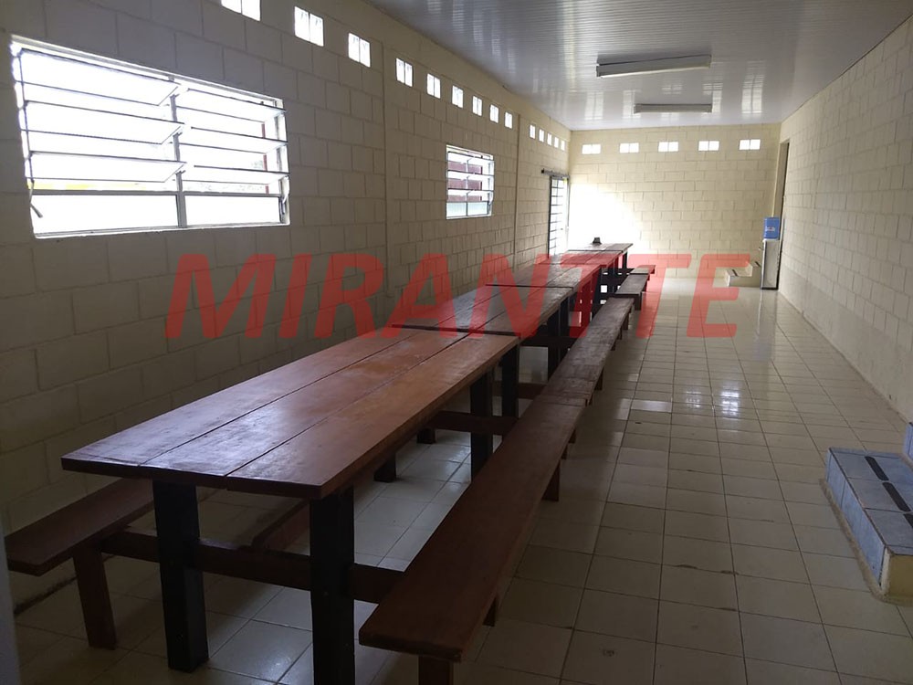 Chácara de 2000m² com 4 quartos em Mogi das Cruzes