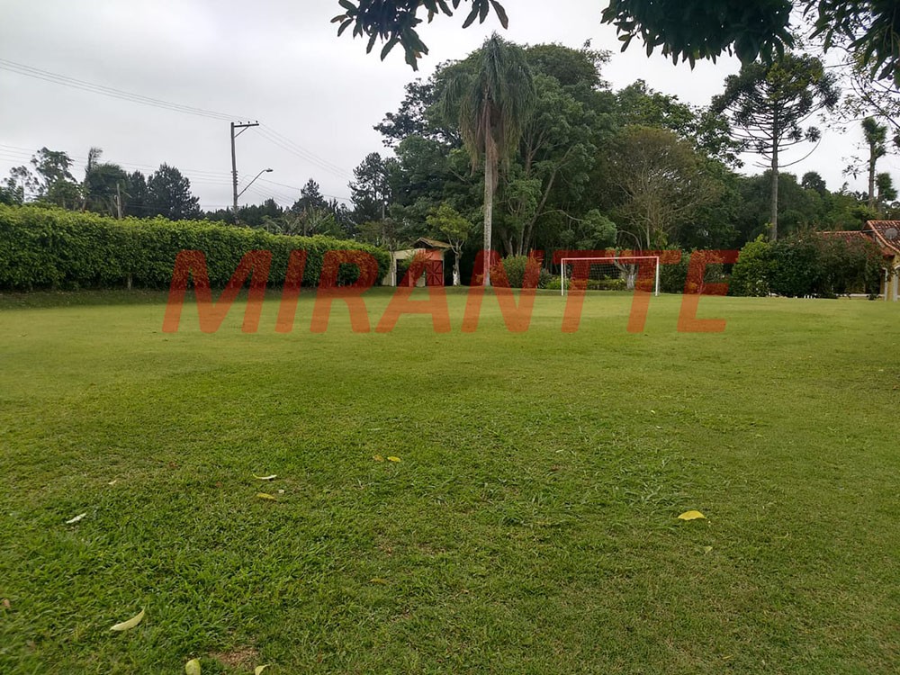 Chácara de 2000m² com 4 quartos em Mogi das Cruzes
