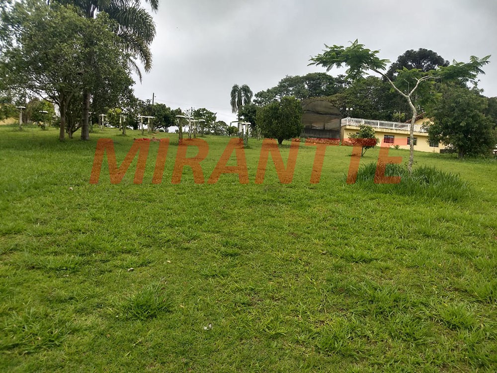 Chácara de 2000m² com 4 quartos em Mogi das Cruzes