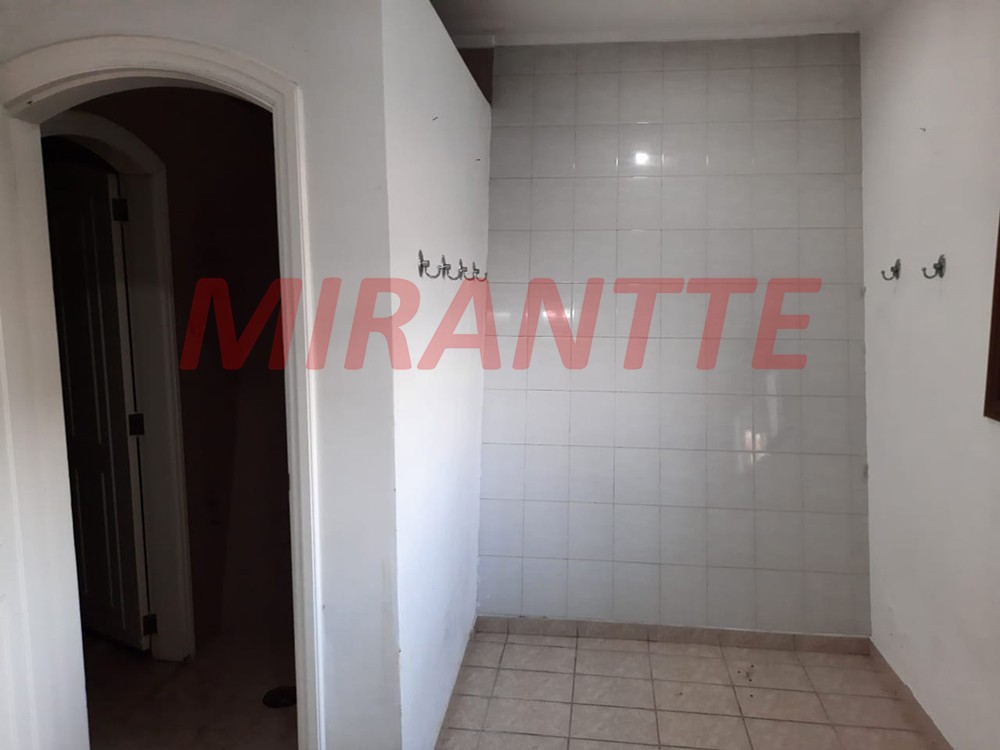 Sobrado de 270m² com 3 quartos em Jardim São Bento