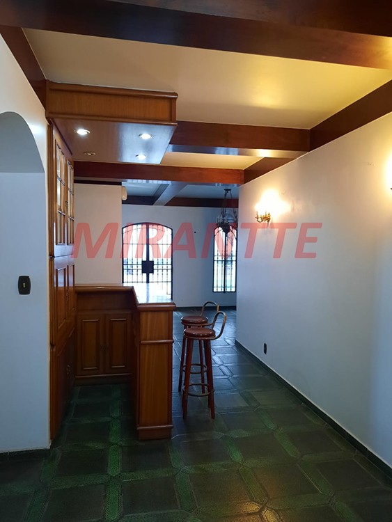 Sobrado de 270m² com 3 quartos em Jardim São Bento