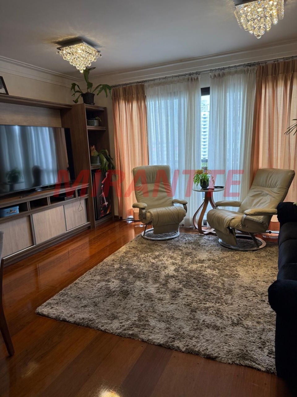 Apartamento de 138m² com 3 quartos em Santana