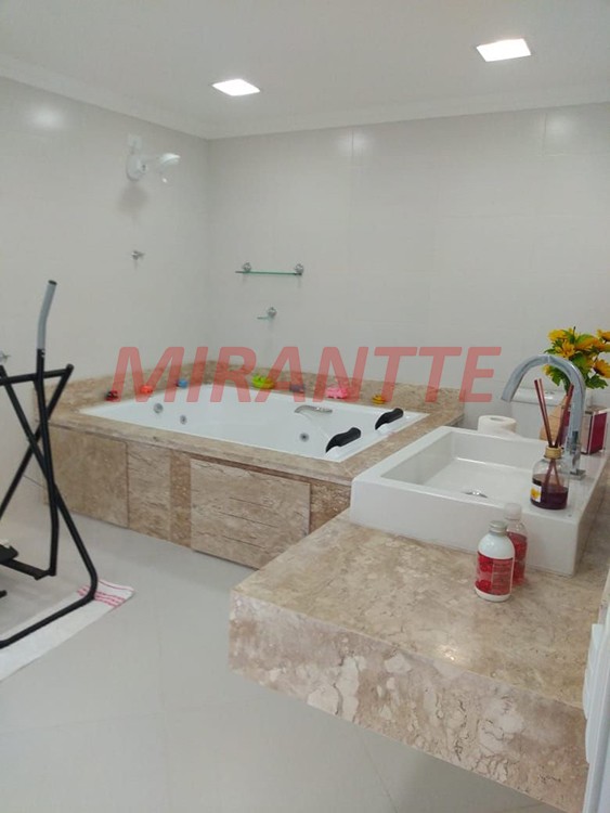 Sobrado de 370m² com 3 quartos em Vila Albertina