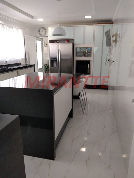 Sobrado de 370m² com 3 quartos em Vila Albertina