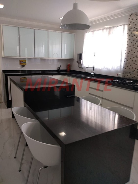 Sobrado de 370m² com 3 quartos em Vila Albertina