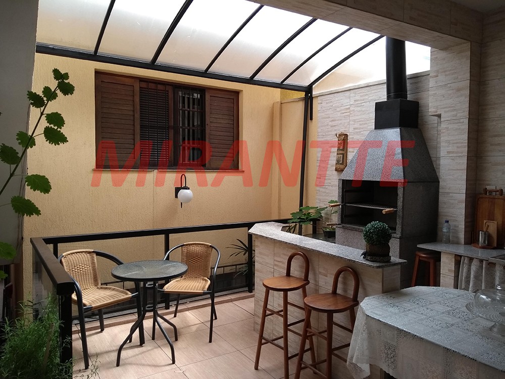Sobrado de 220m² com 3 quartos em Parada Inglesa