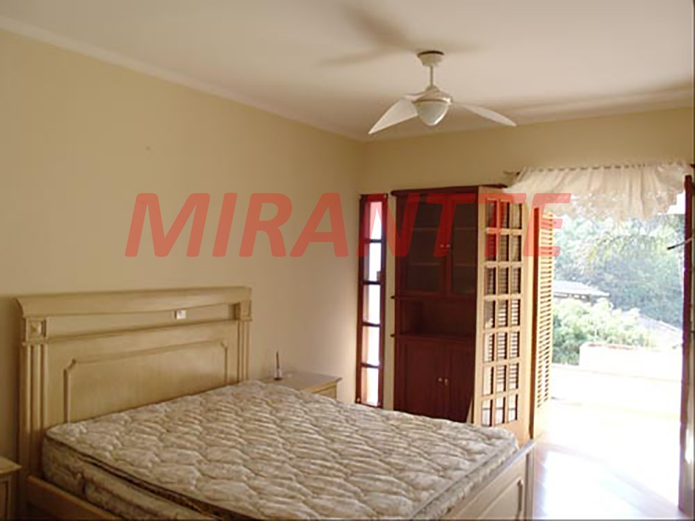 Casa terrea de 497m² com 4 quartos em Barro Branco