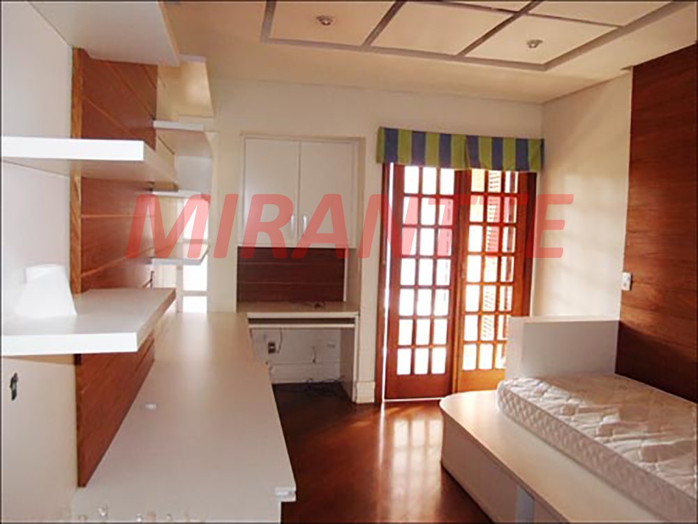 Casa terrea de 497m² com 4 quartos em Barro Branco