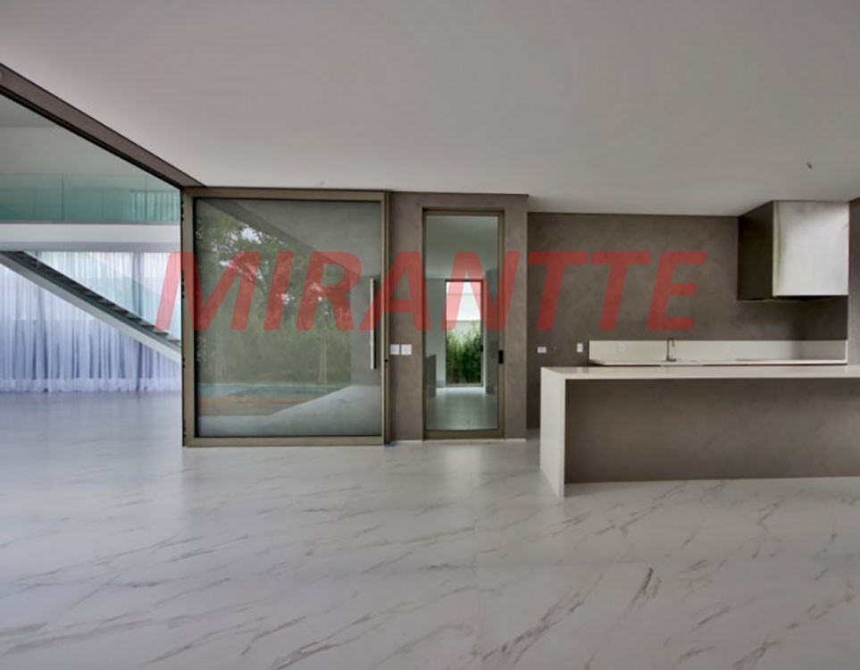 Sobrado de 535m² com 4 quartos em Alphaville
