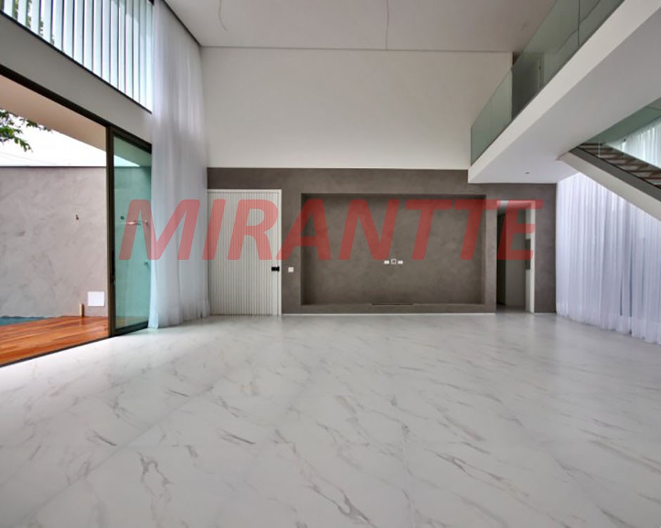 Sobrado de 535m² com 4 quartos em Alphaville