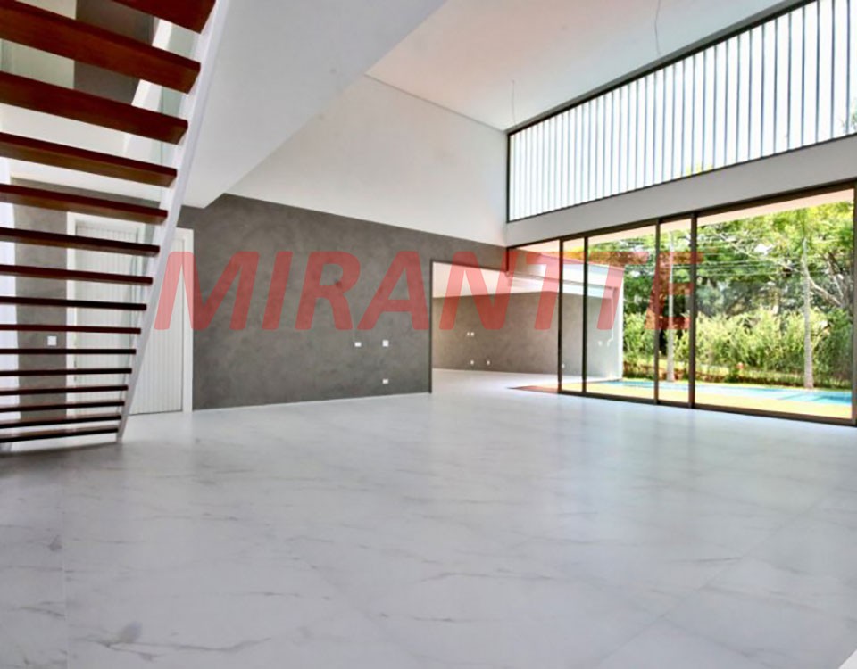 Sobrado de 535m² com 4 quartos em Alphaville