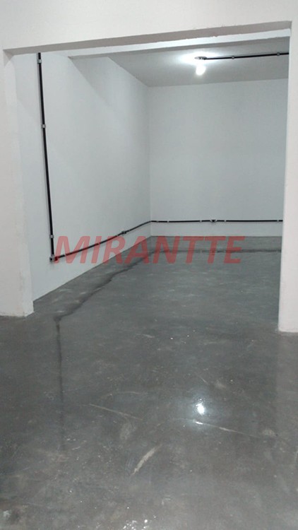 Comercial em Luz