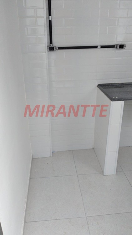 Comercial em Luz