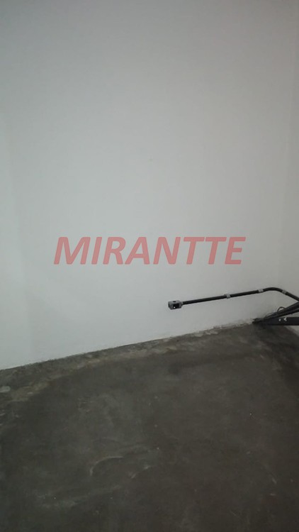 Comercial em Luz