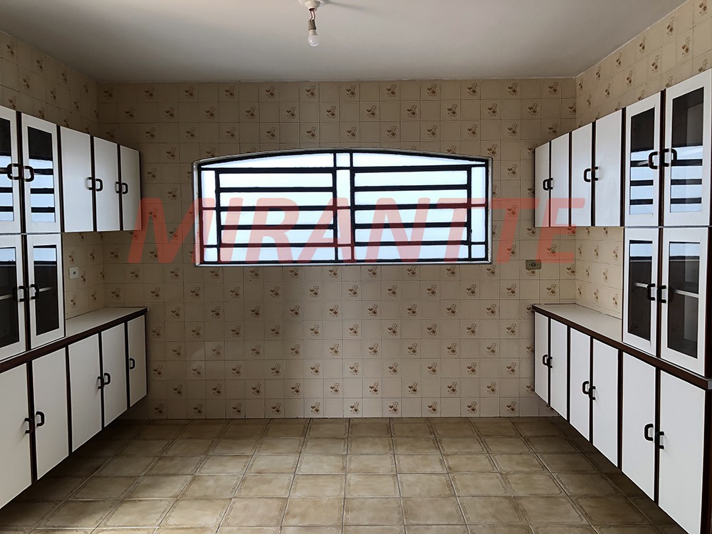 Sobrado de 260m² com 5 quartos em Santana