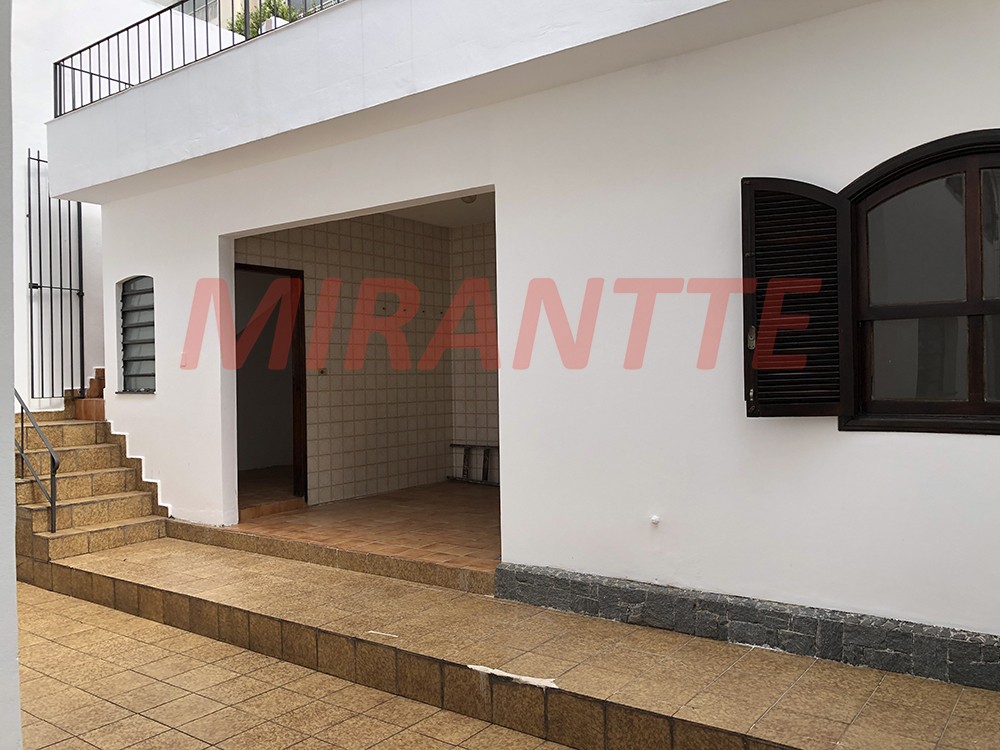 Sobrado de 260m² com 5 quartos em Santana