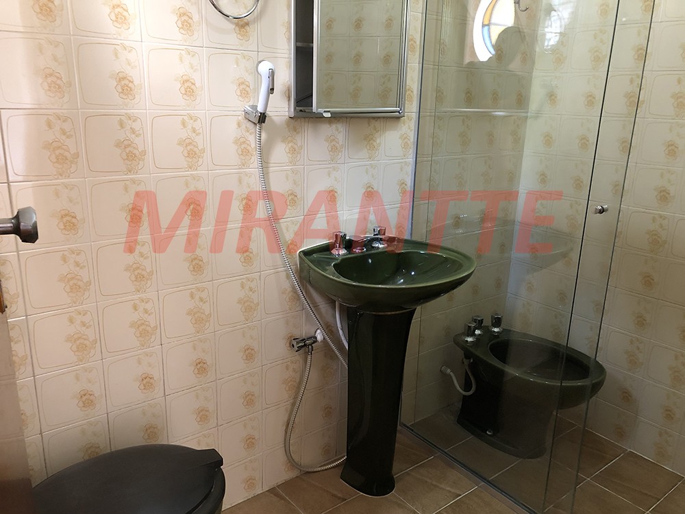 Sobrado de 260m² com 5 quartos em Santana