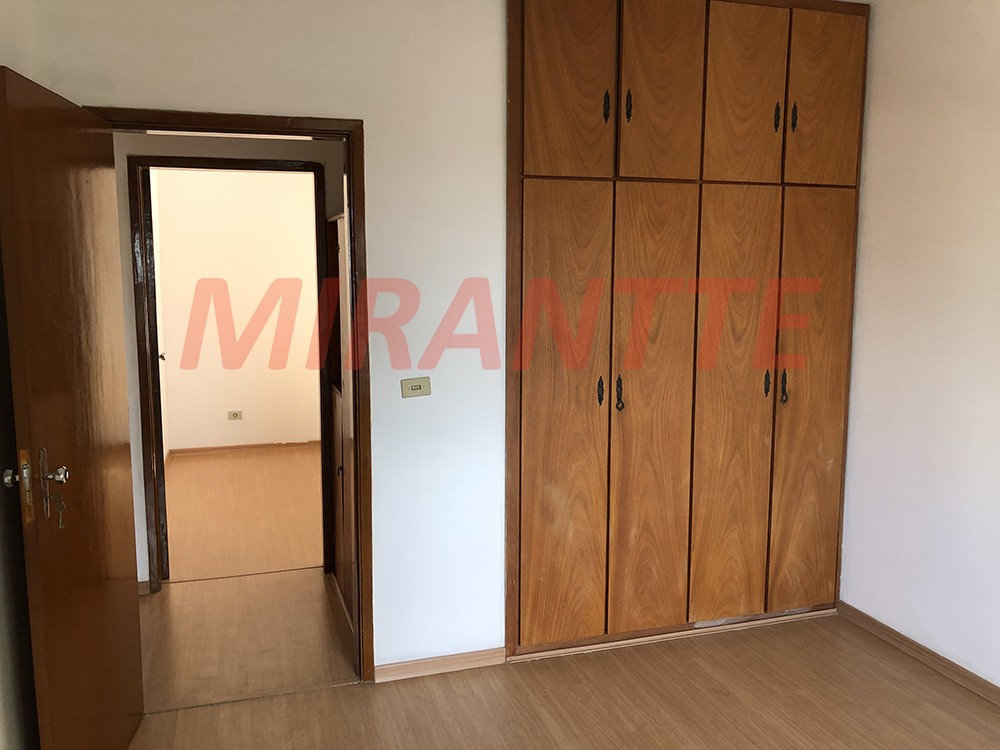 Sobrado de 260m² com 5 quartos em Santana