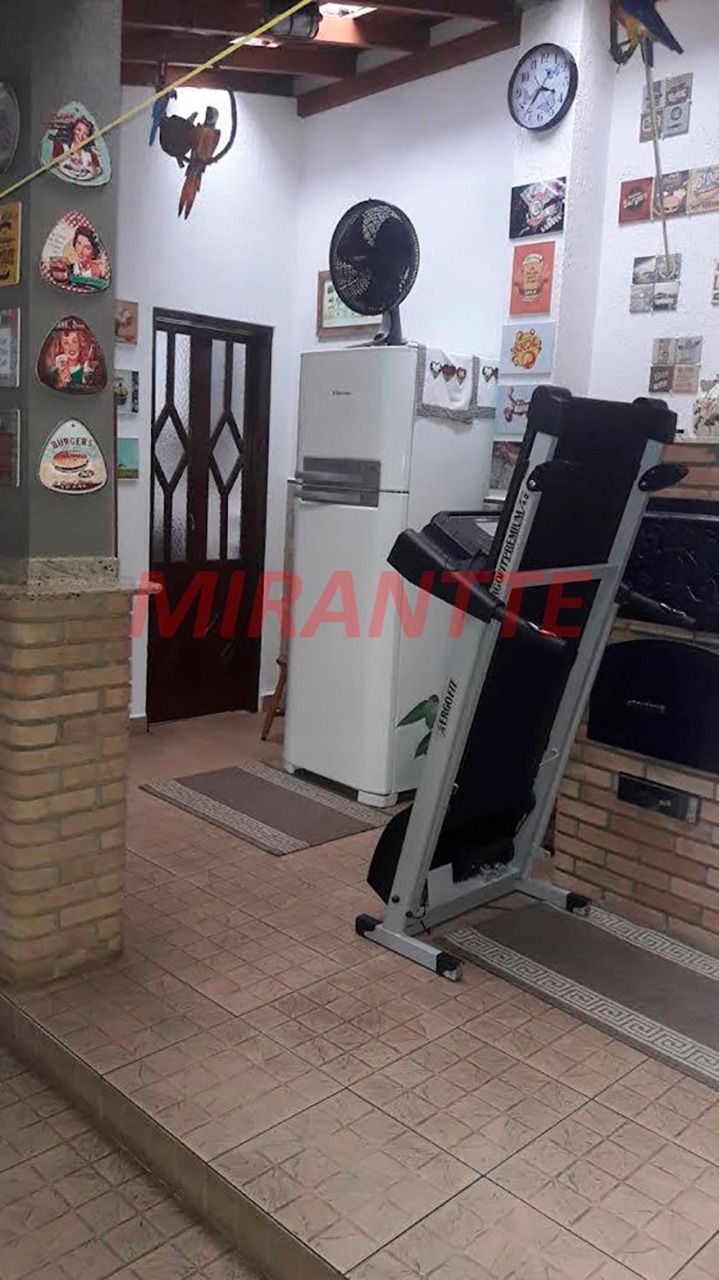 Sobrado de 193m² com 3 quartos em Horto Florestal