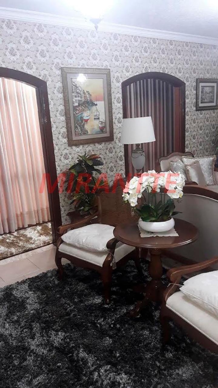Sobrado de 193m² com 3 quartos em Horto Florestal
