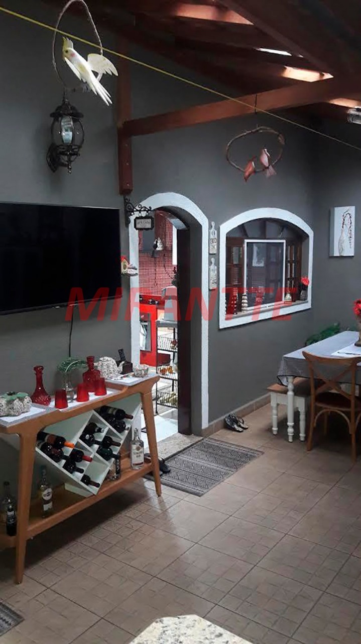 Sobrado de 193m² com 3 quartos em Horto Florestal